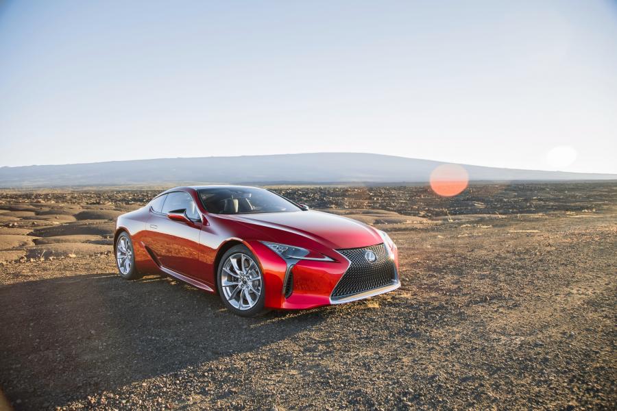  Lexus LC500 2016 года  (фото 40 из 74)